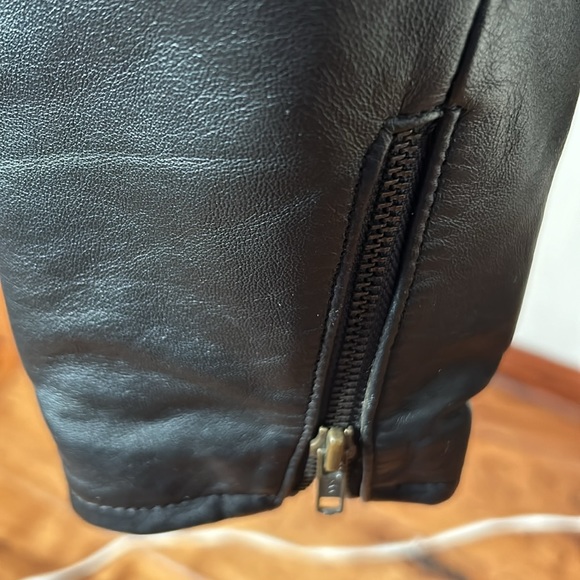 First Gear Leather Motorcycle Jacket - Picture 6 of 11